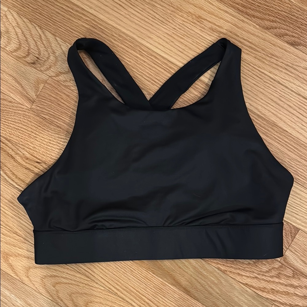Black Women's Sports Bra (never worn)